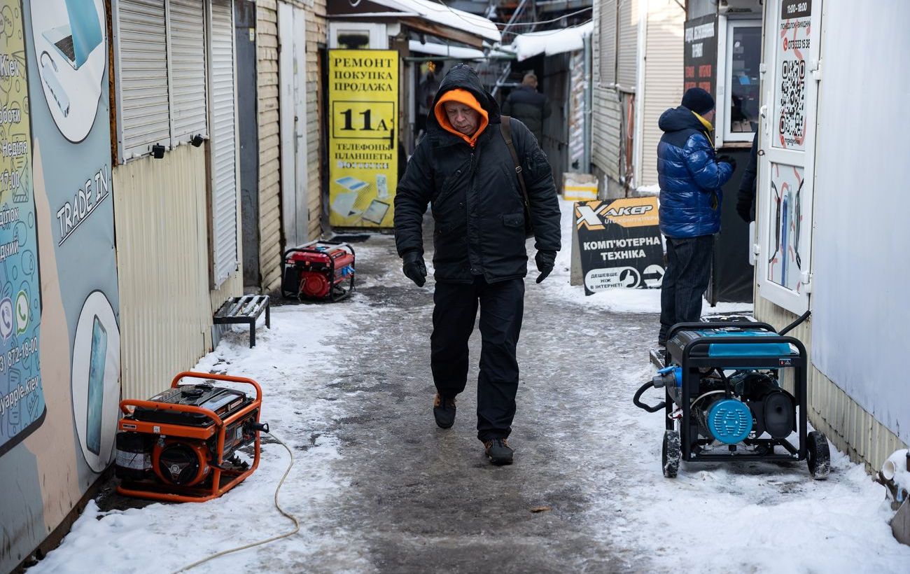 Графіки діють не всюди: в частині областей ввели аварійні відключення світла