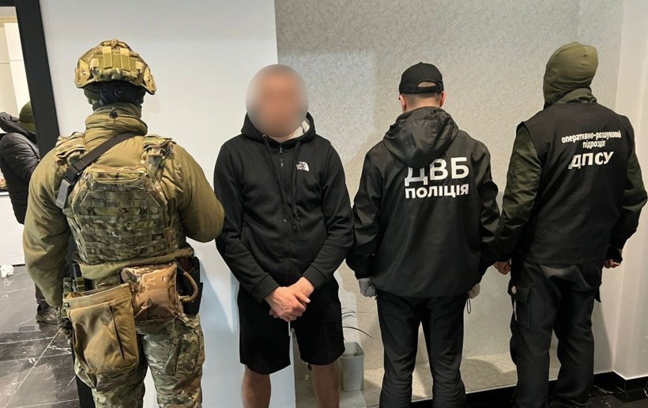 "Квиток" в Румунію за 10 тисяч євро: прикордонники на Буковині накрили банду