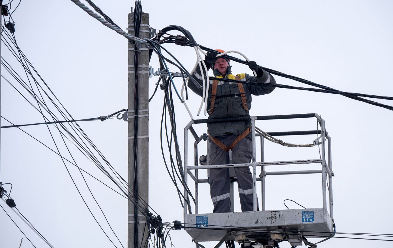 Понад 14 тисяч енергетиків отримають допомогу від держави, - Шмигаль