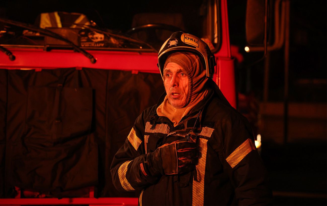 Росія завдала удар по Запоріжжю: у місті пошкоджено висотку та підприємство