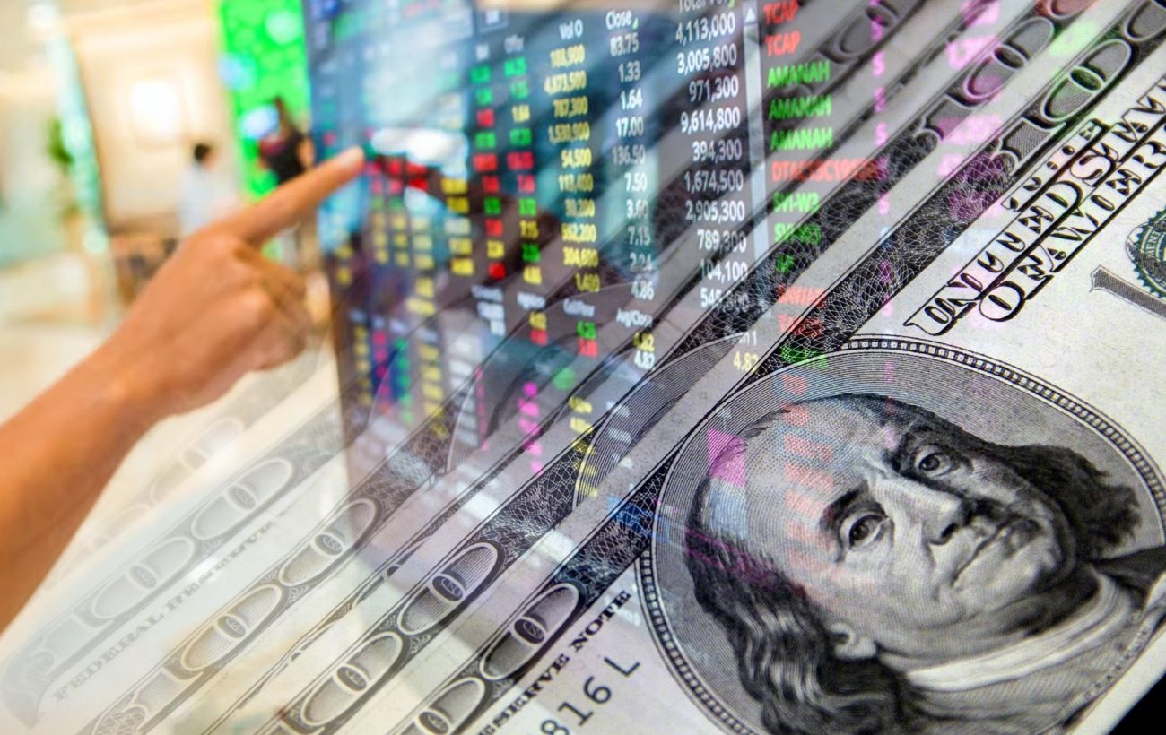 Долар і євро додають в ціні: який курс валют на 10 квітня та чи є в Україні е-гривні