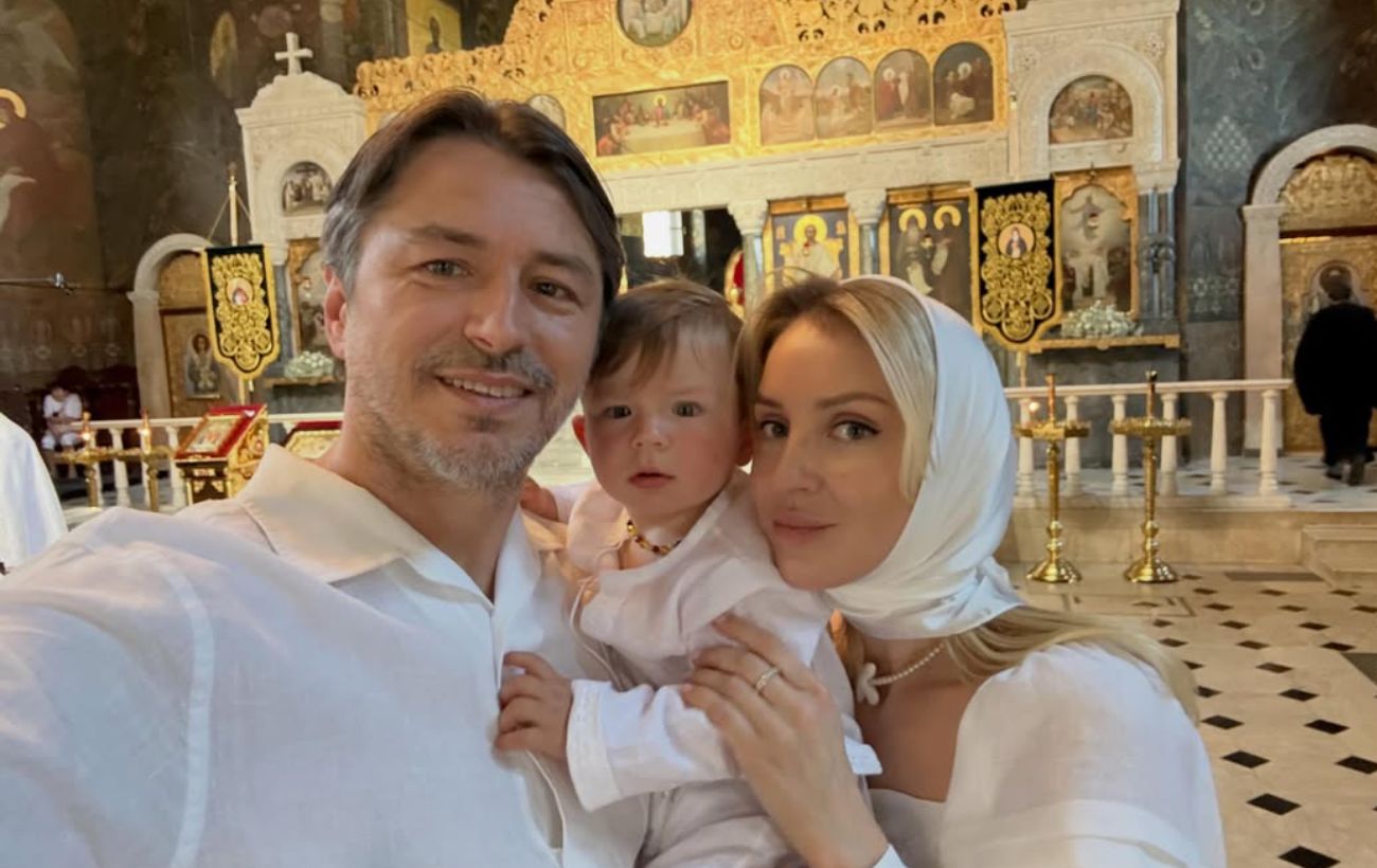 Притула вперше показав обличчя молодшого сина: зворушливі фото з хрещення у Лаврі